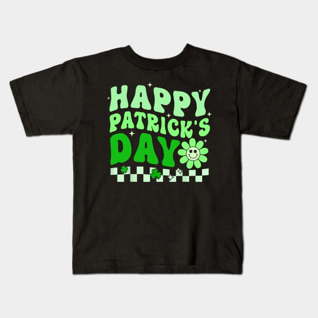 Happy St. Patrick's Day Kids T-Shirt by Derrick Ly